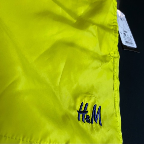 H&M shorts - Picture 3 of 7